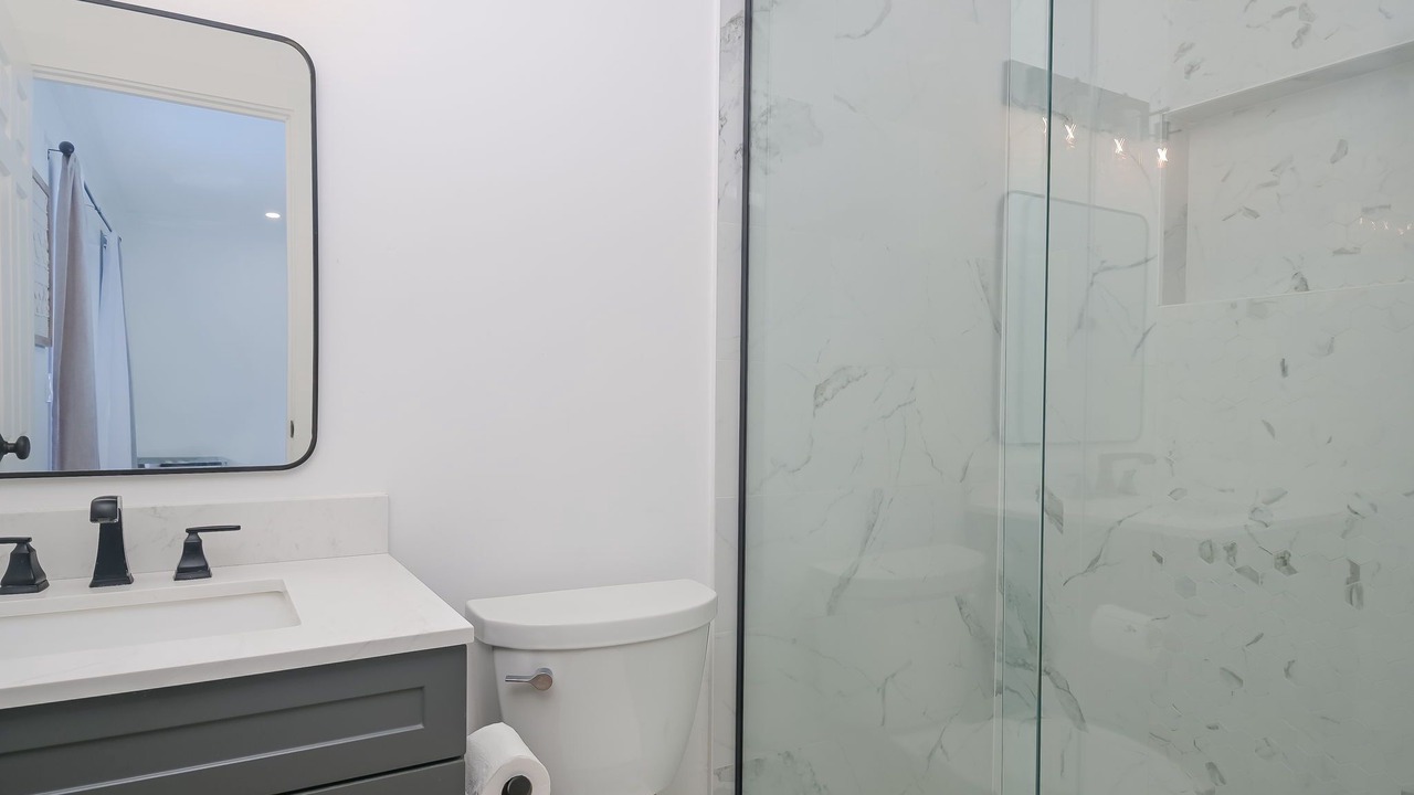Photo of Bathroom in Royal Harbor