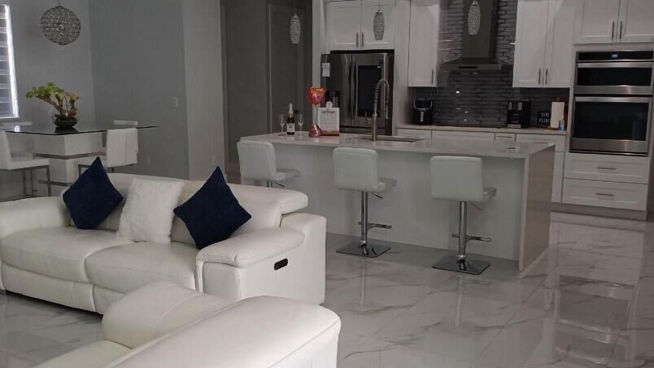 Photo of Livingroom in Mariner