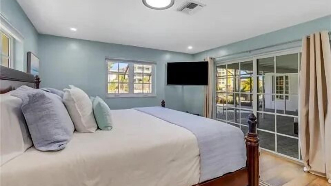 Photo of Bedroom in Coquina Sands