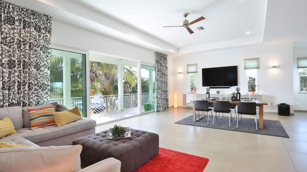 Photo of Livingroom in Whitney Beach