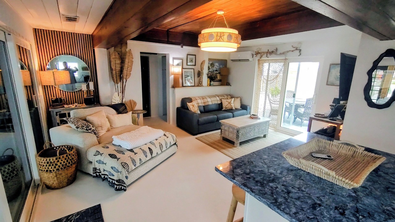 Photo of Livingroom in Englewood