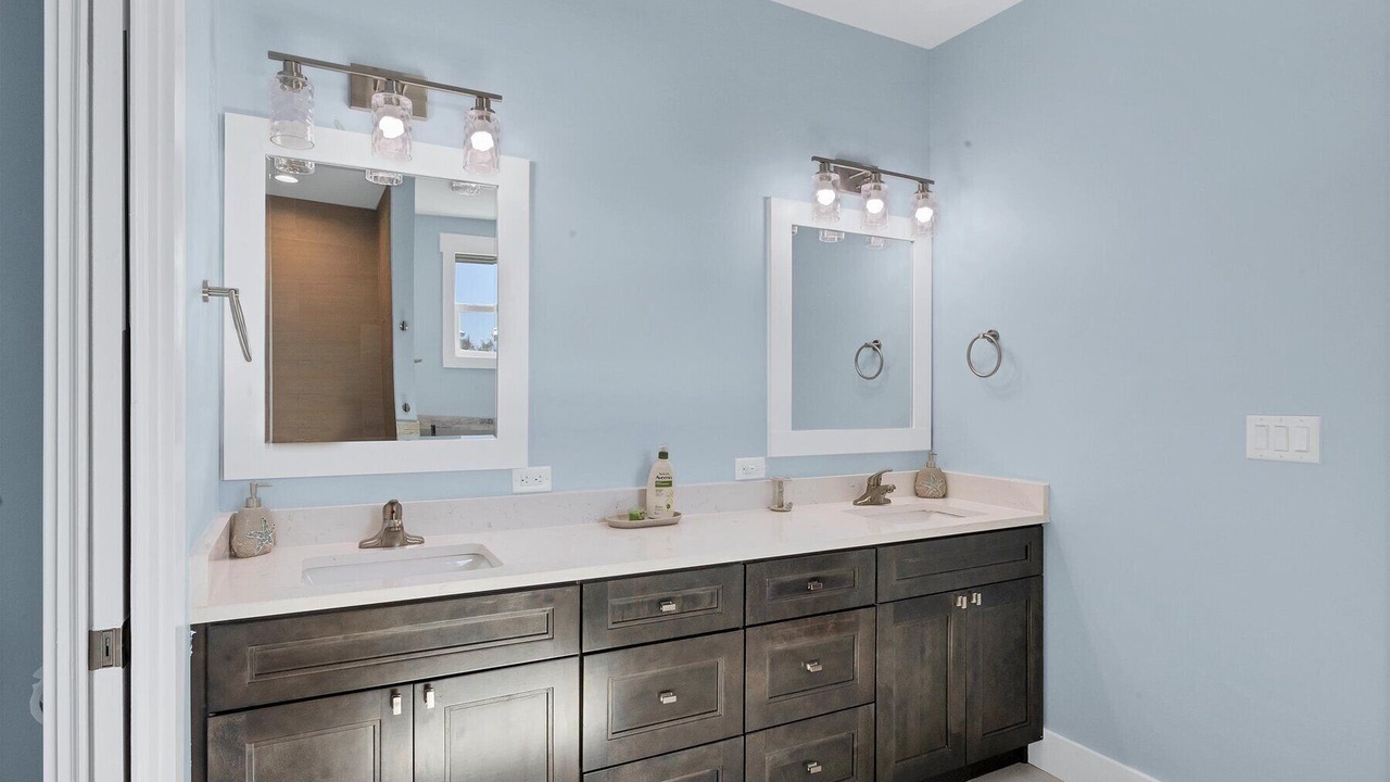 Photo of Bathroom in Cape Haze