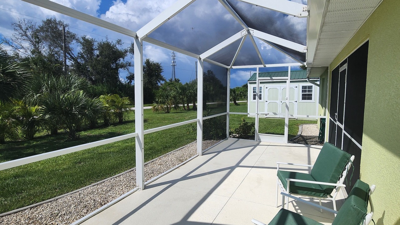 Photo of Patio Balcony in Englewood East