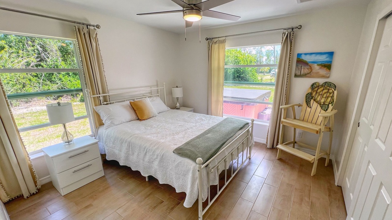 Photo of Bedroom in Pine Island Center