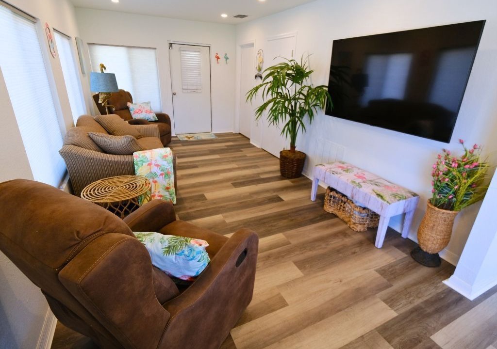 Photo of Livingroom in Flamingo Bay