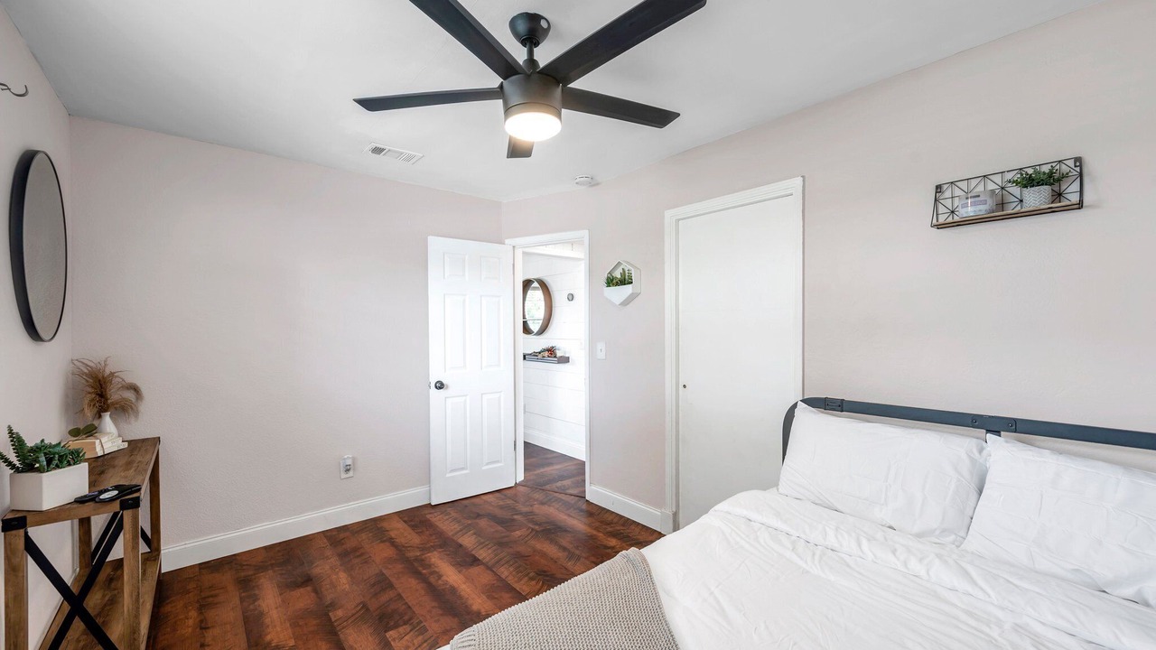 Photo of Bedroom in Disston Heights