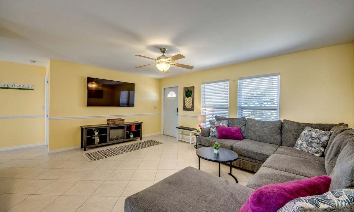 Photo of Livingroom in Eight Lakes