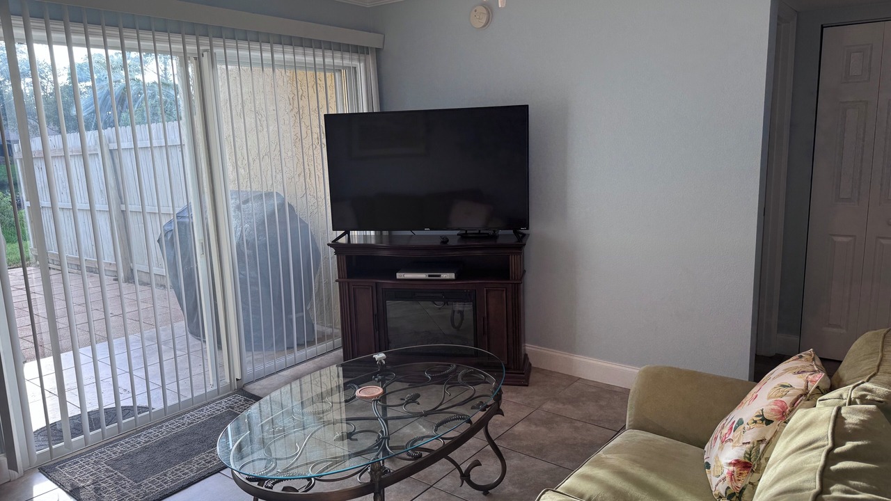 Photo of Livingroom in Gulf Gate Estates