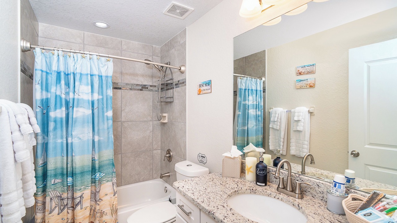 Photo of Bathroom in Gulf Cove