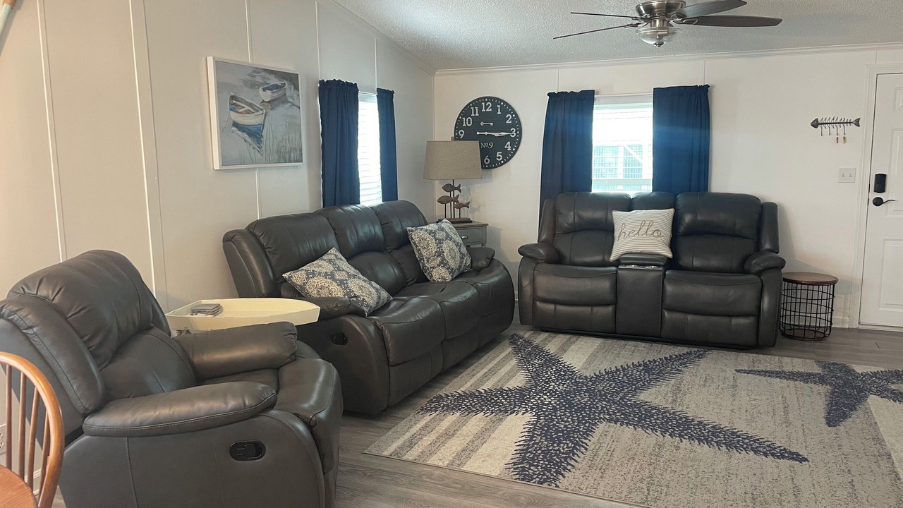 Photo of Livingroom in Flamingo Bay