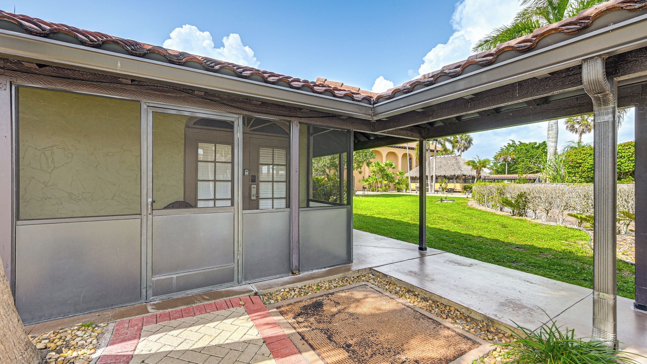 Photo of Outdoor in Naples