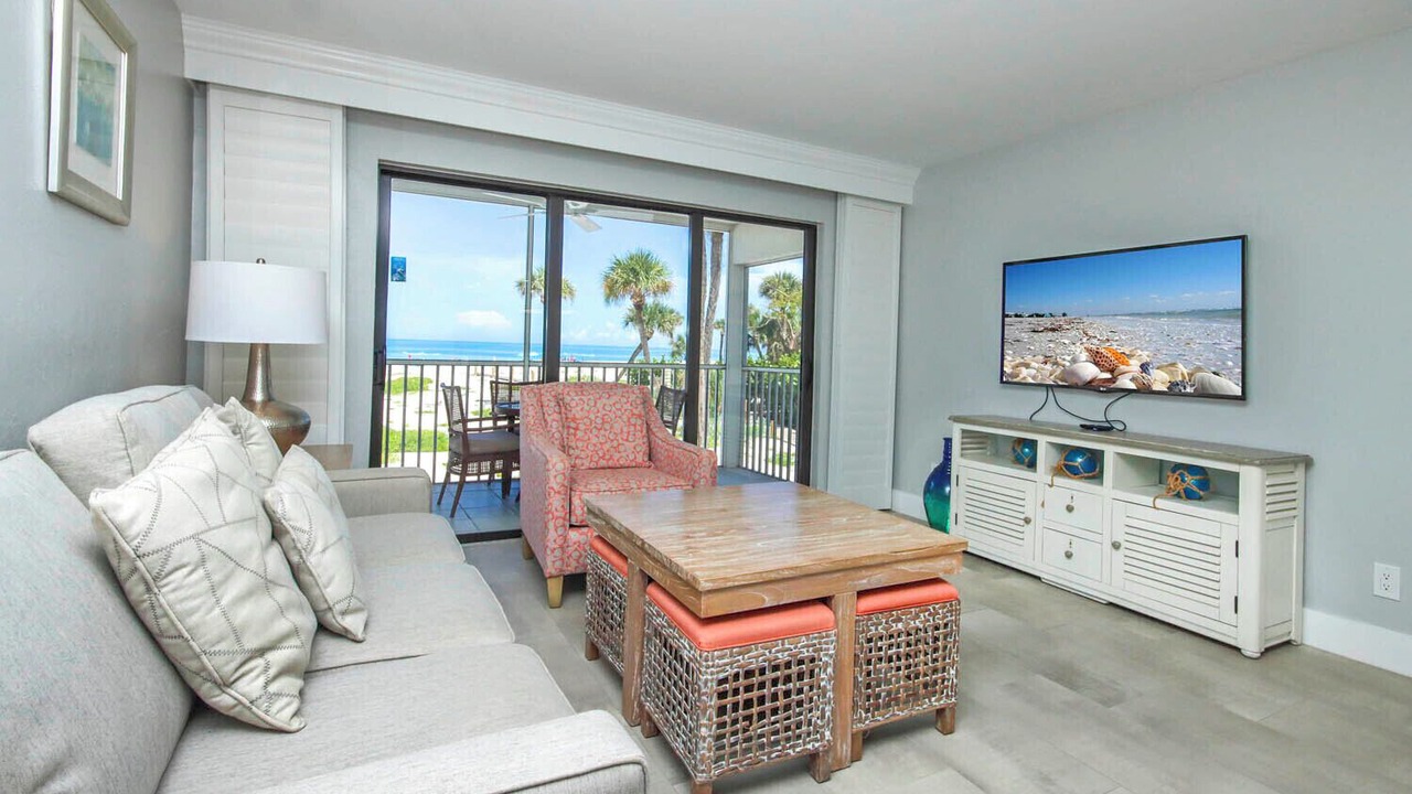 Photo of Livingroom in Captiva