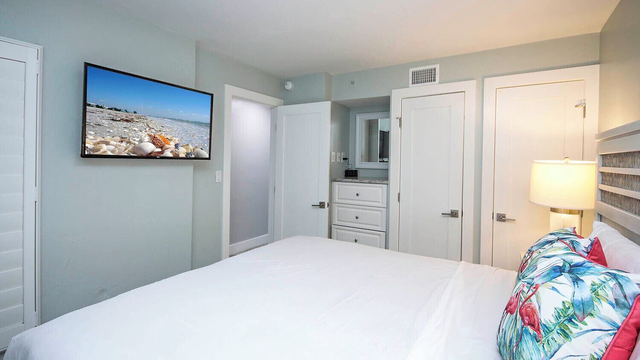 Photo of Bedroom in Captiva