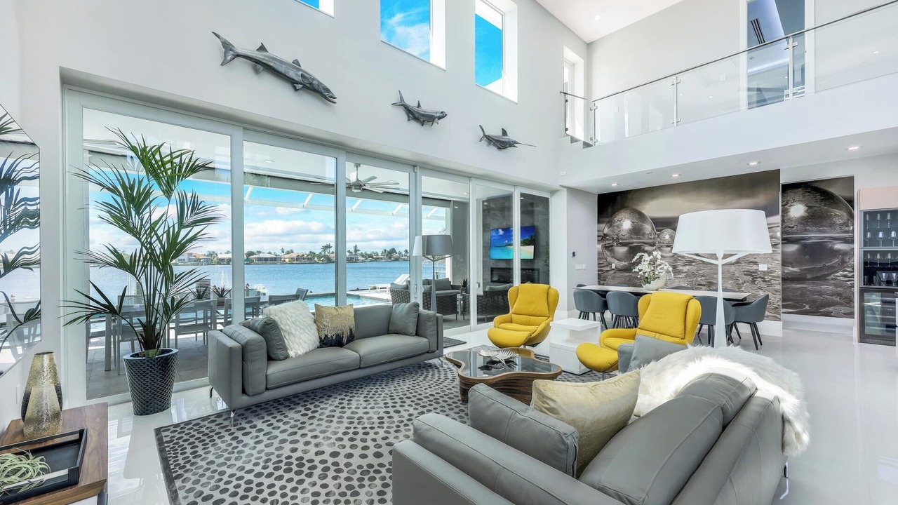 Photo of Livingroom in Eight Lakes