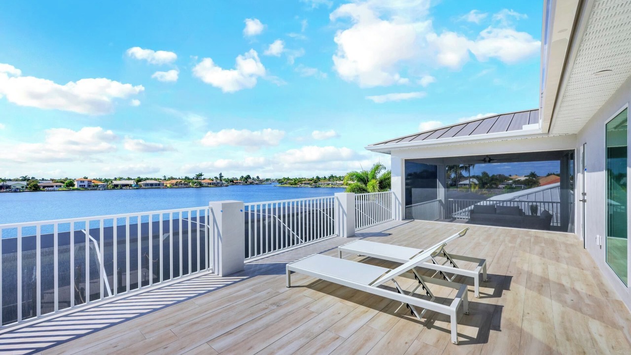 Photo of Patio Balcony in Eight Lakes
