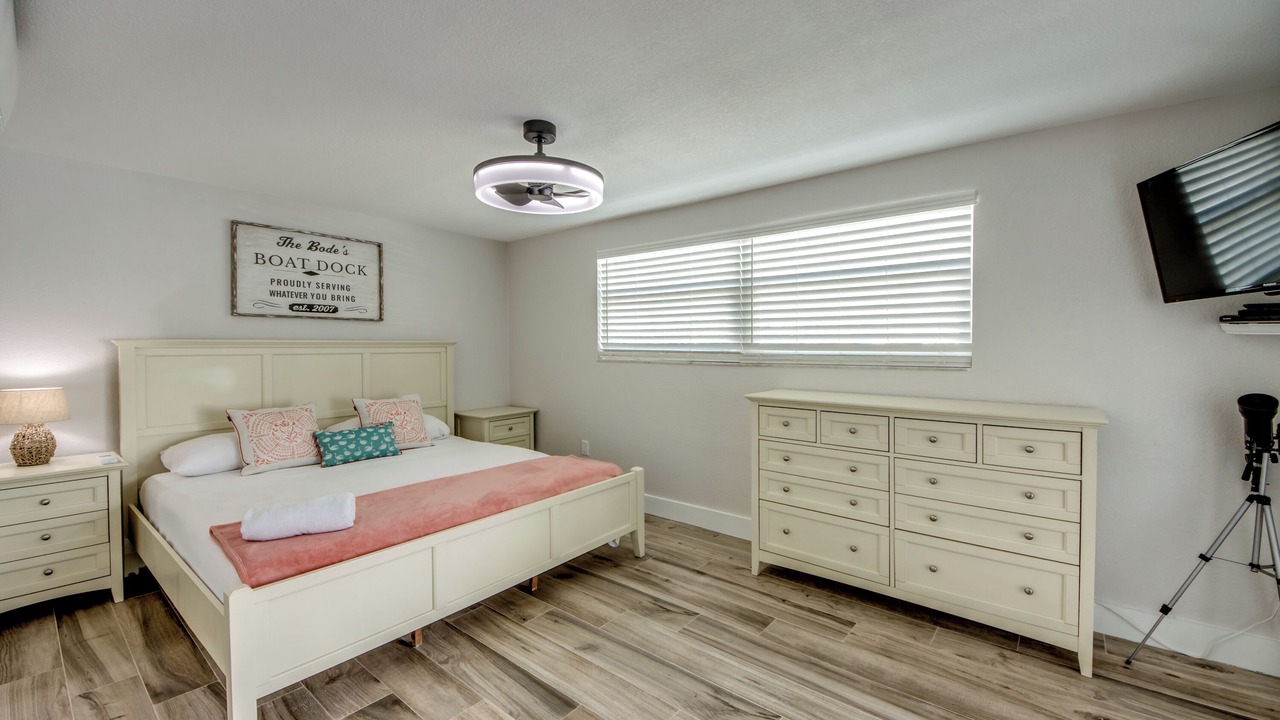 Photo of Bedroom in Matlacha Isles