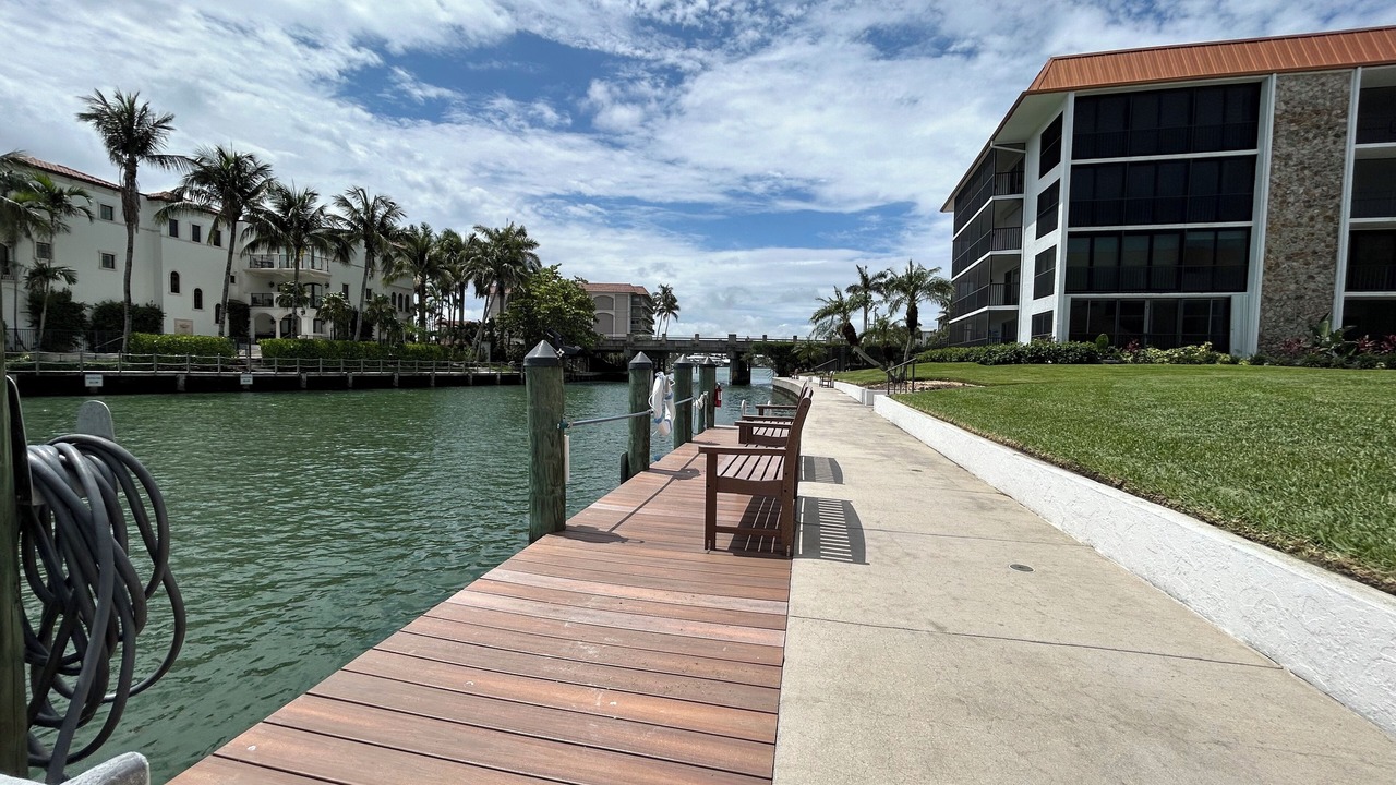 Photo of Patio Balcony in Moorings