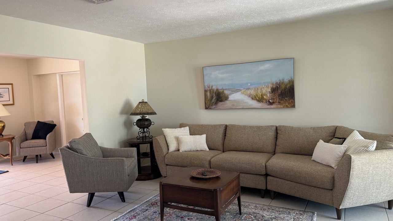 Photo of Livingroom in Englewood