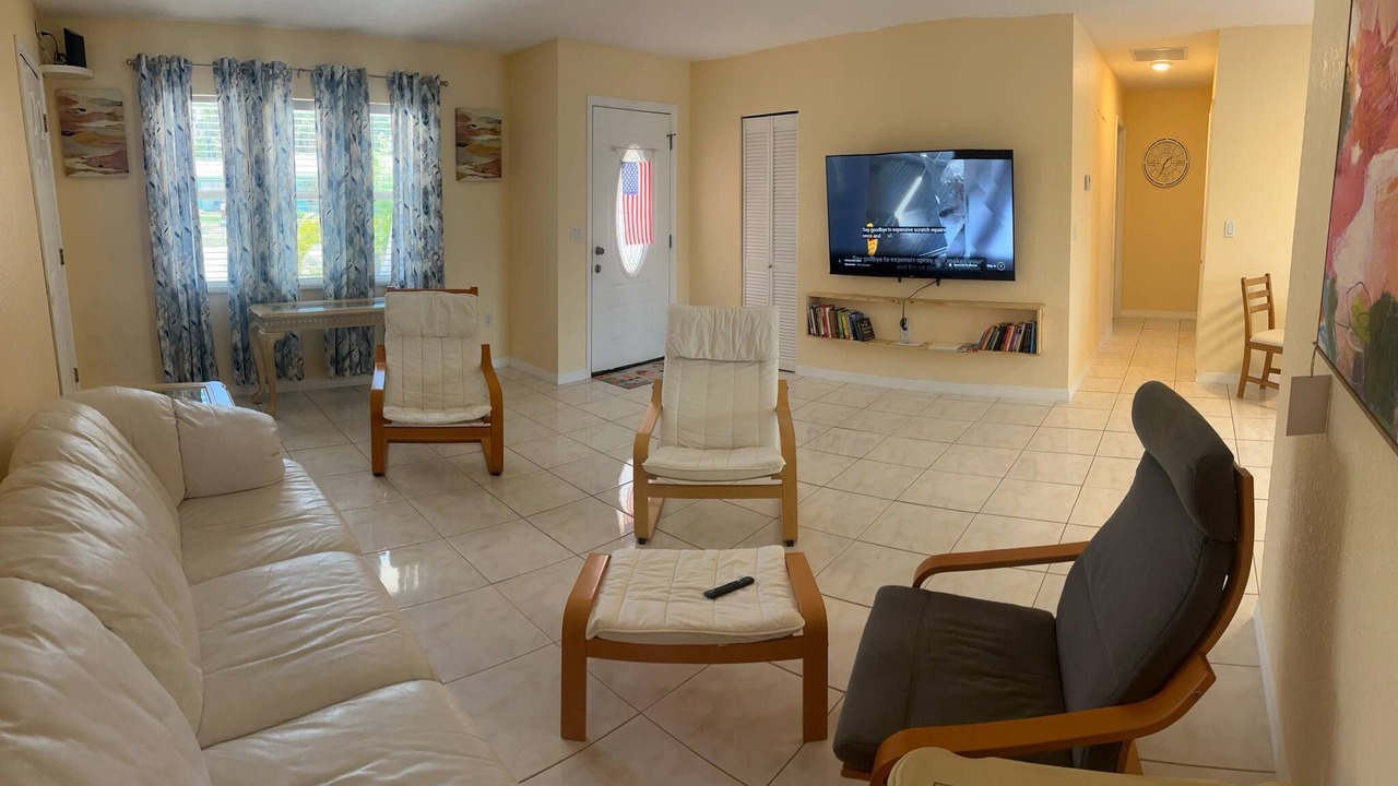 Photo of Livingroom in South Venice
