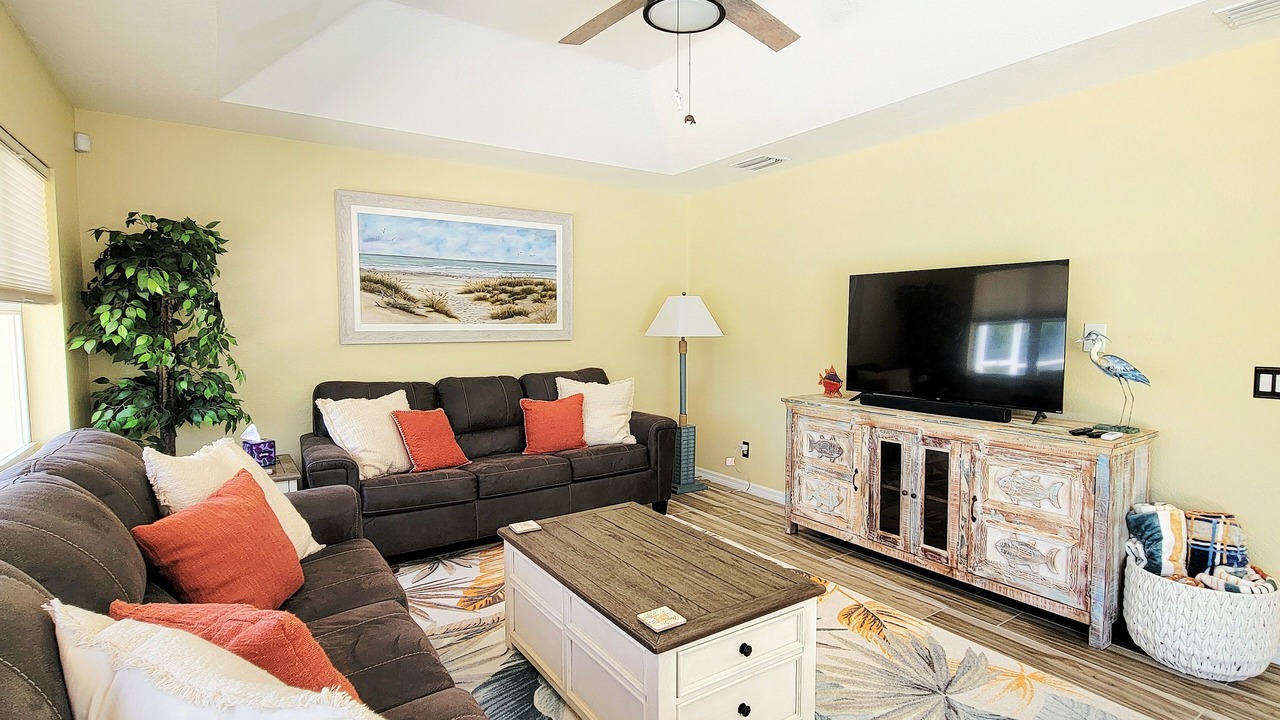 Photo of Livingroom in Broadmoor
