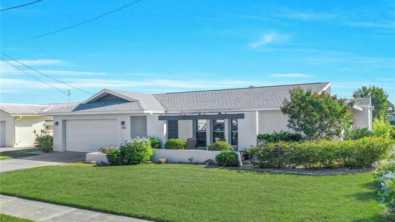 Photo of Outdoor in Lochmoor Waterway Estates