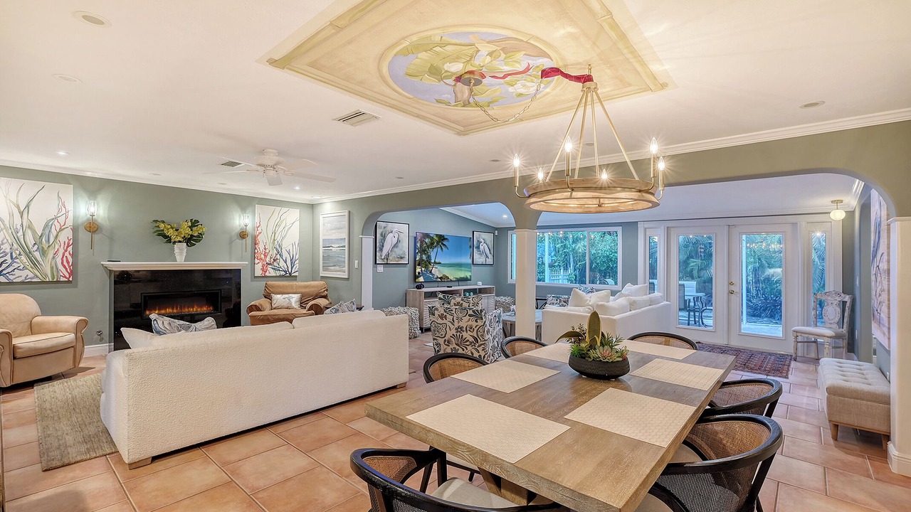Photo of Livingroom in Arlington Park