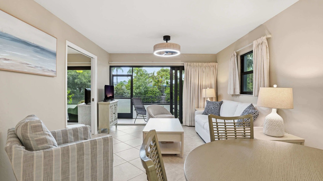 Photo of Livingroom in Park Shore