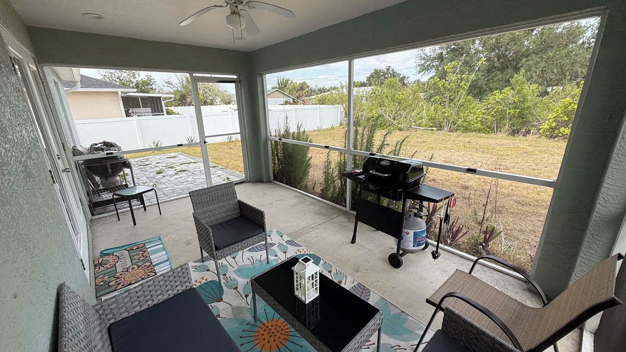 Photo of Patio Balcony in Englewood East