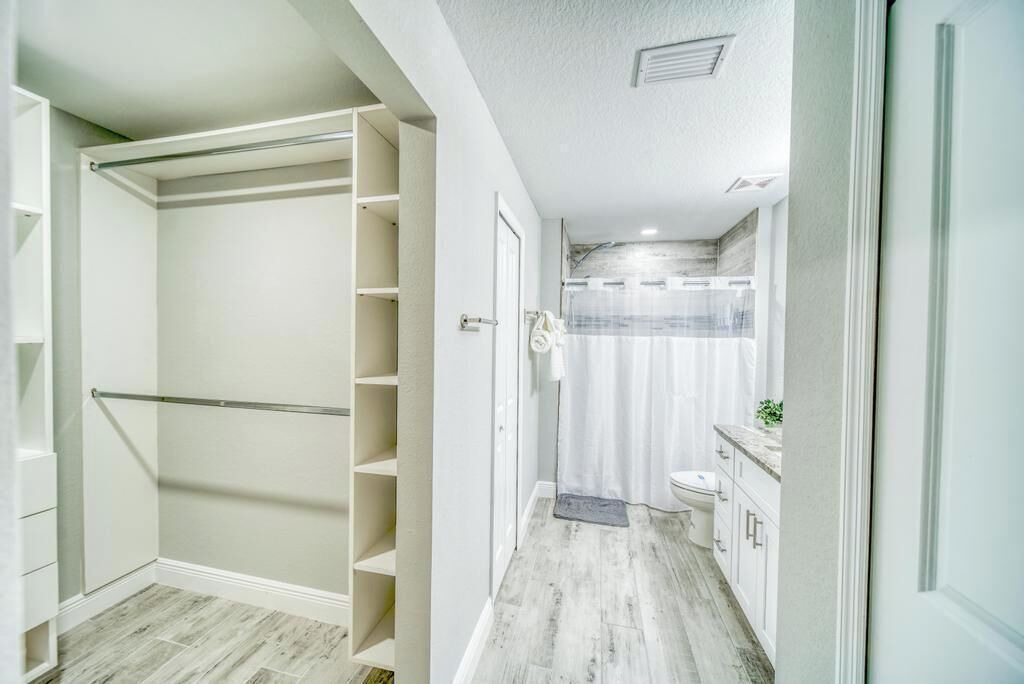 Photo of Bathroom in Diplomat