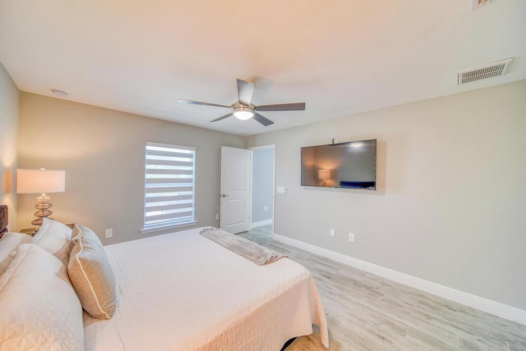 Photo of Bedroom in Diplomat