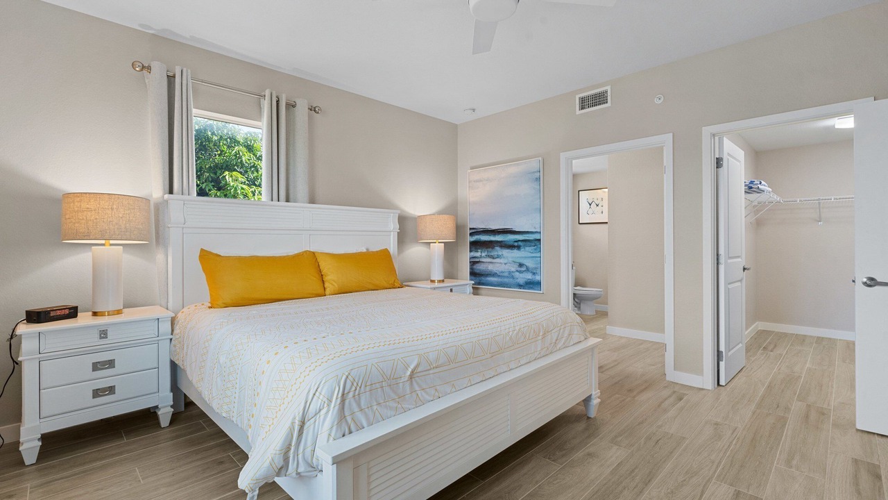 Photo of Bedroom in Yacht Club