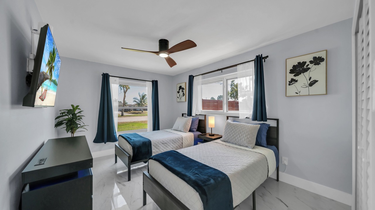Photo of Bedroom in Caloosahatchee