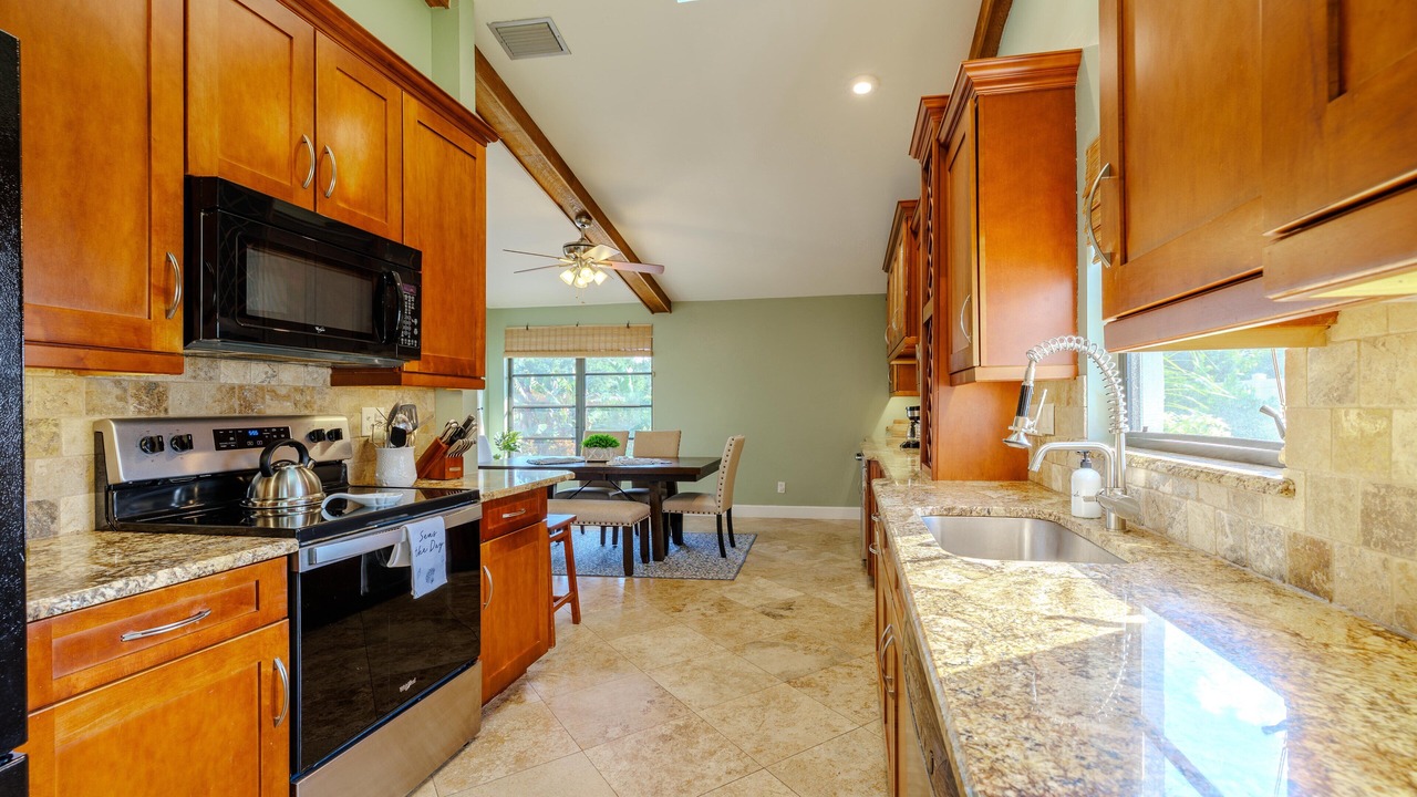 Photo of Kitchen in Lochmoor Waterway Estates