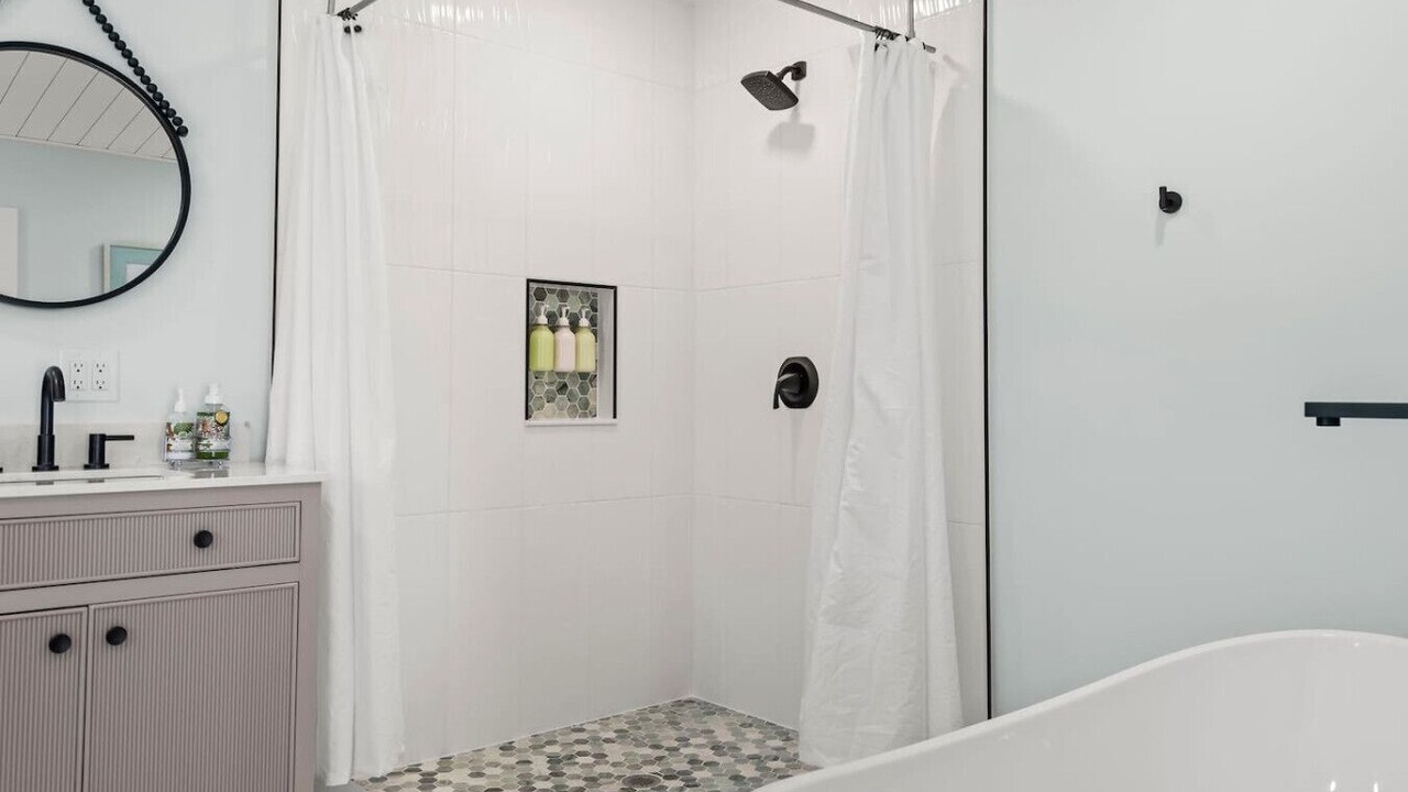 Photo of Bathroom in Englewood