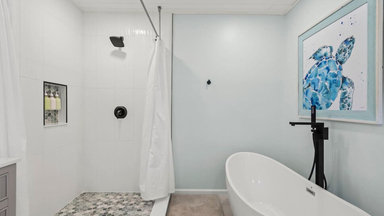 Photo of Bathroom in Englewood