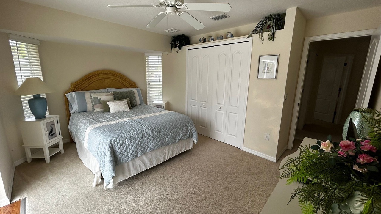Photo of Bedroom in Pine Valley
