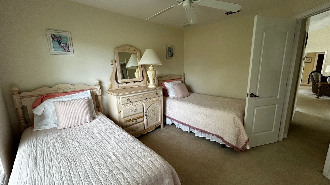 Photo of Bedroom in Pine Valley