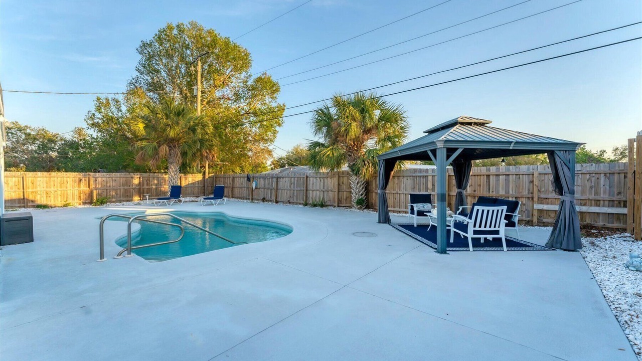 Photo of Outdoor in Bayshore Gardens