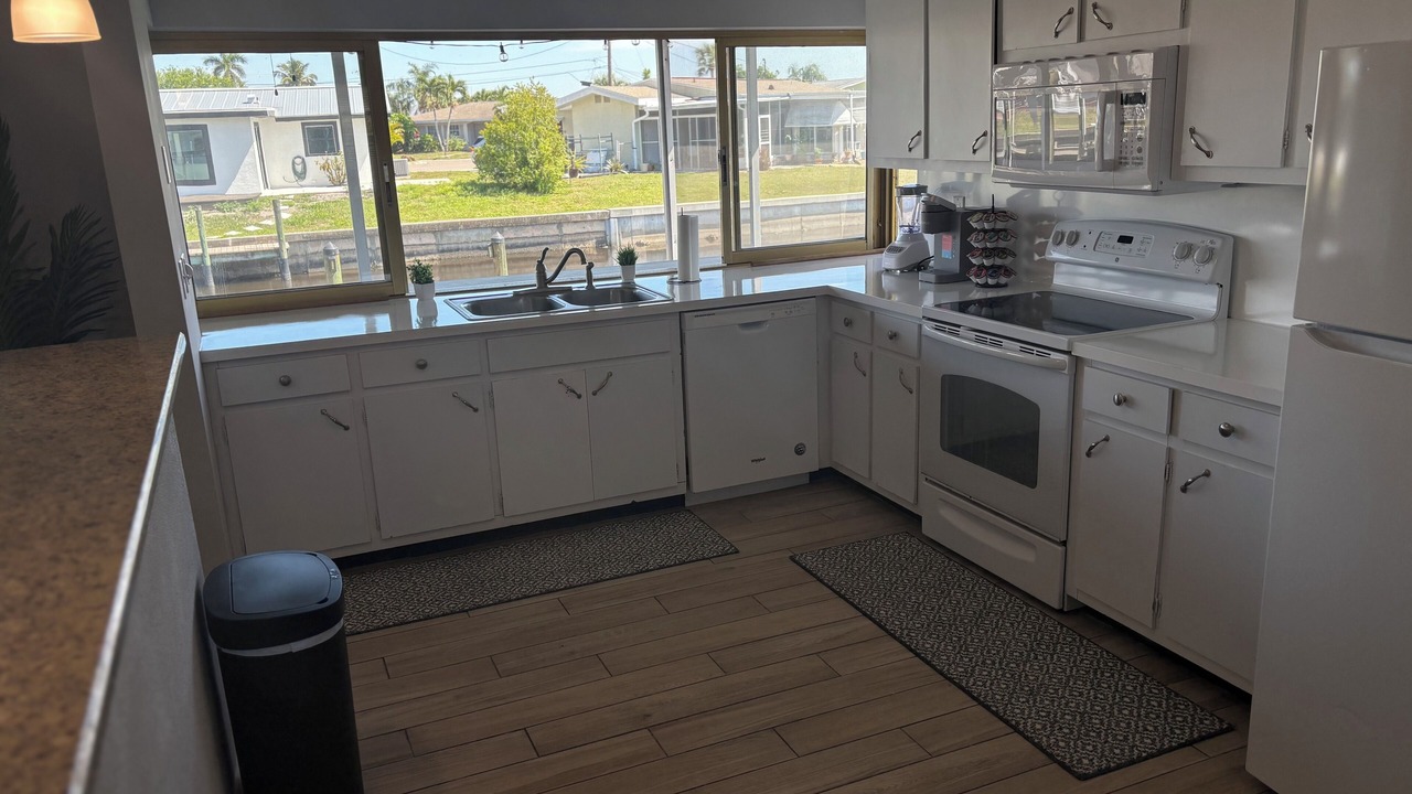 Photo of Kitchen in Lochmoor Waterway Estates
