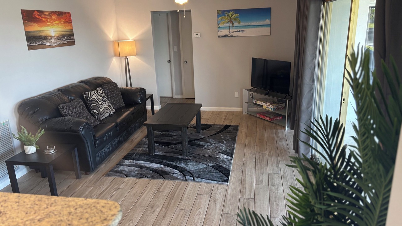 Photo of Livingroom in Lochmoor Waterway Estates