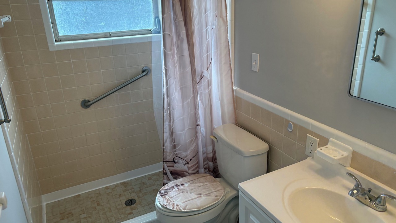Photo of Bathroom in Lochmoor Waterway Estates
