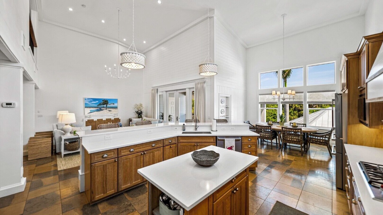 Photo of Kitchen in Golden Beach