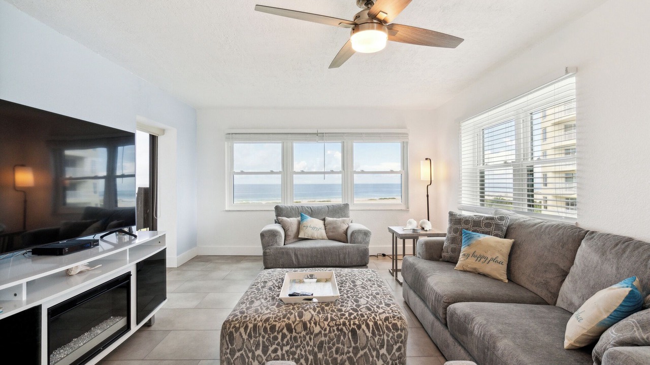 Photo of Livingroom in Sand Key