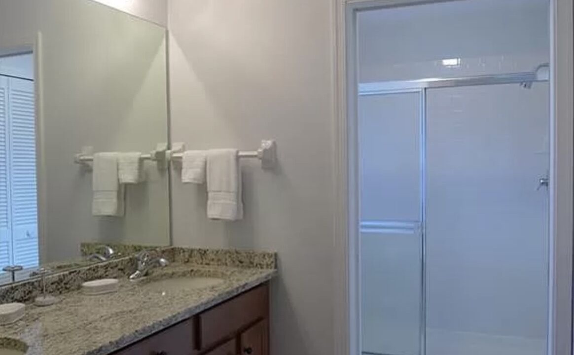 Photo of Bathroom in Pelican Bay