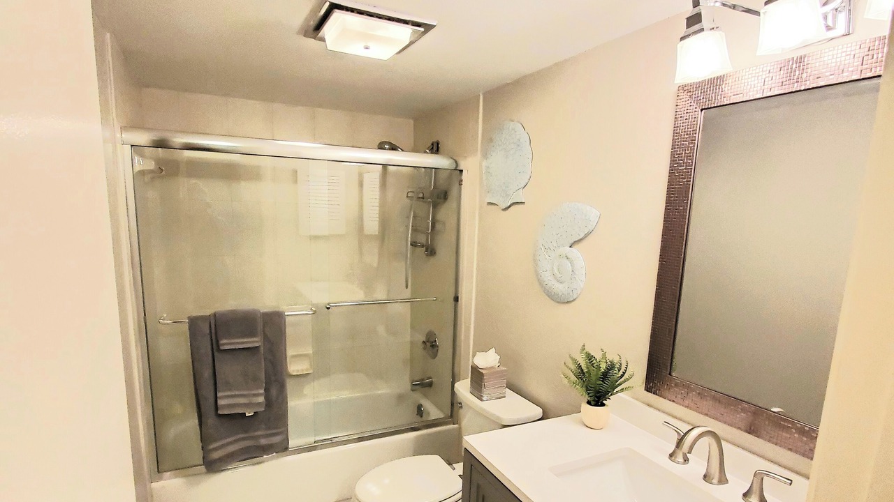 Photo of Bathroom in Biggar