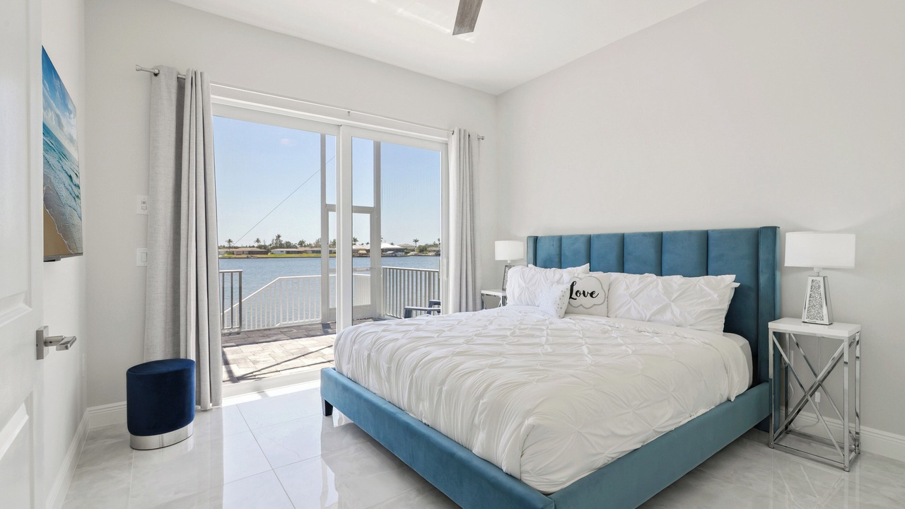 Photo of Bedroom in Eight Lakes