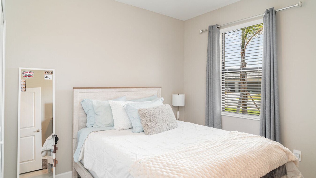 Photo of Bedroom in Lakewood Ranch