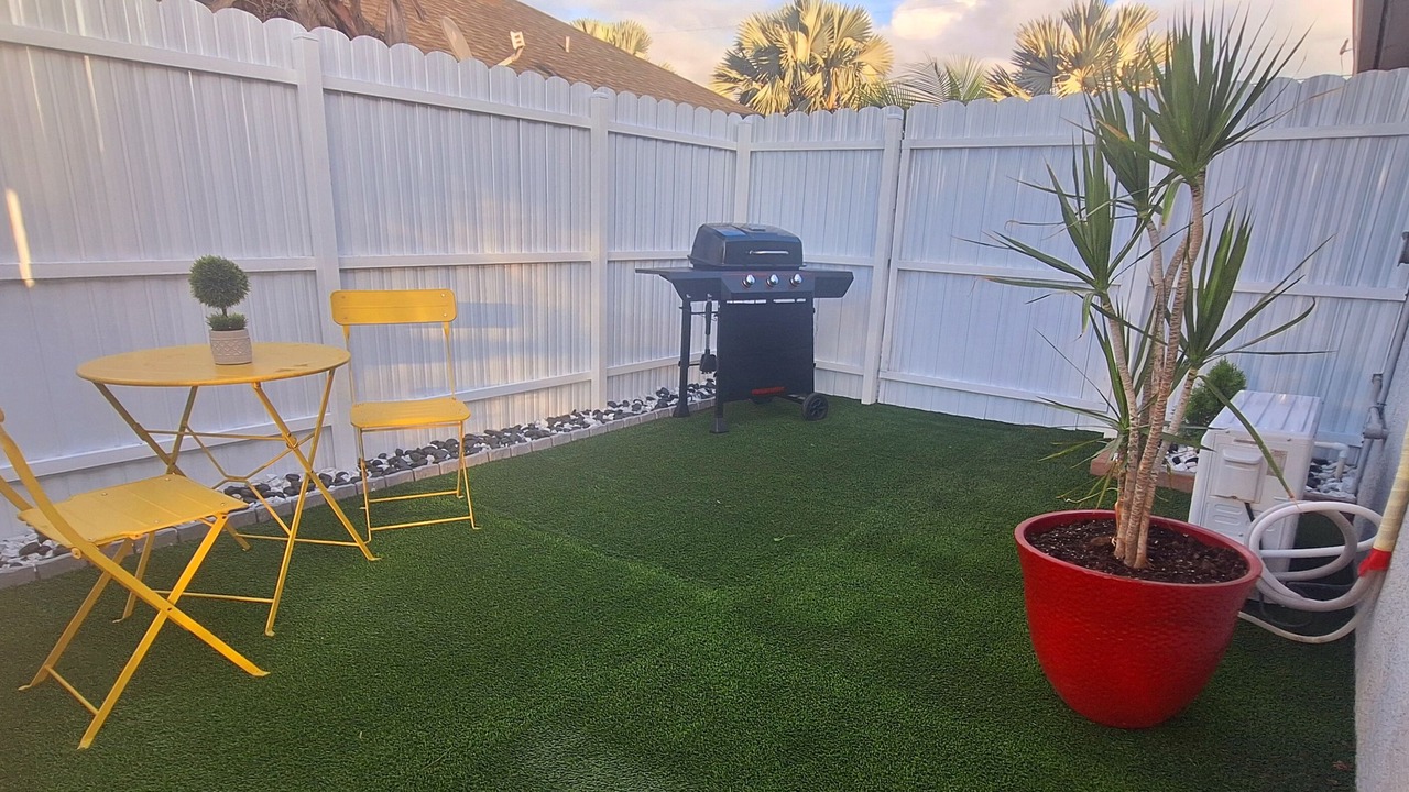 Photo of Outdoor in Sunshine