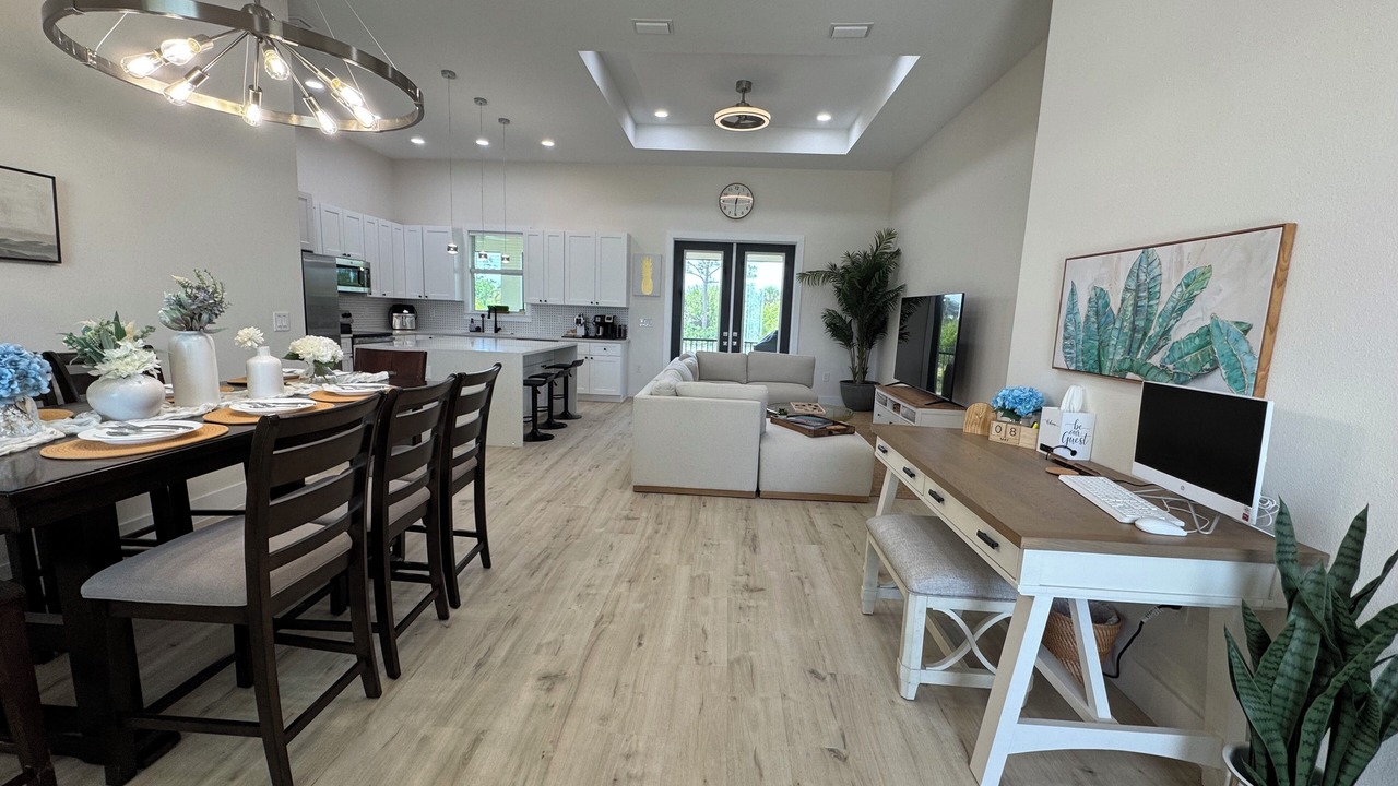 Photo of Livingroom in Oakland Hills