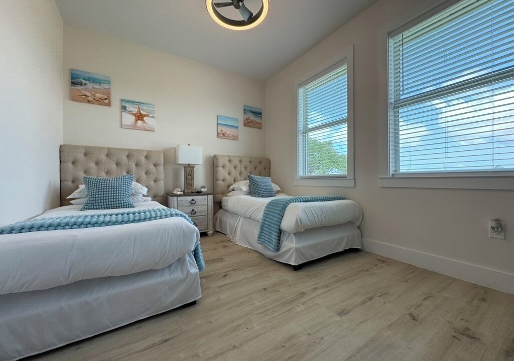 Photo of Bedroom in Oakland Hills